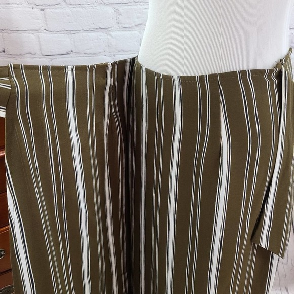 Evereve brown skirt with multi colored stripes - Picture 8 of 14